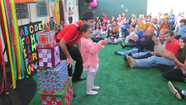 Tearo Infantil com animais