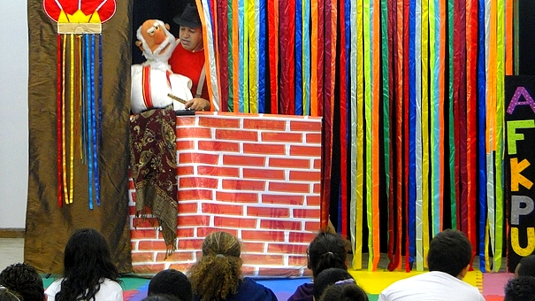 teatro semana do folclore