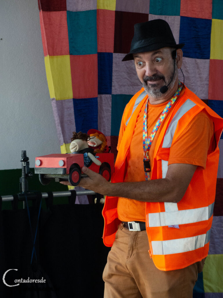 teatro segurança no trânsito, maio amarelo, com fantoche