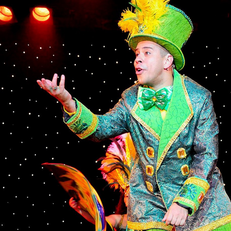 contador de história em inglês, Max Gracio