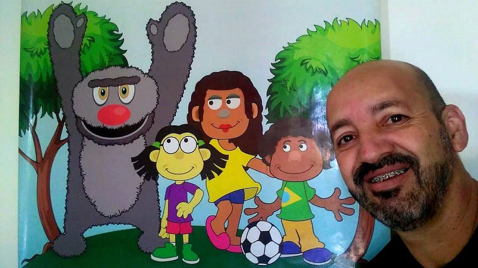 Binho em contação de histórias sobre higiene infantil - A Desmentirosa História do Bicho Papão