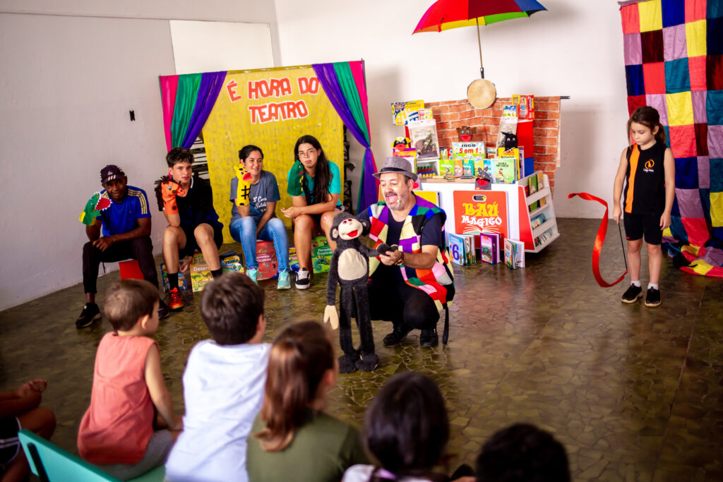 05 Espetáculos de Contação de histórias para a semana do dia das crianças com temas diversificados